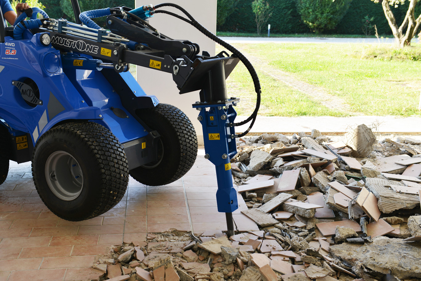 MultiOne @ SaMoTer 2020 mini loaders for construction - Multione