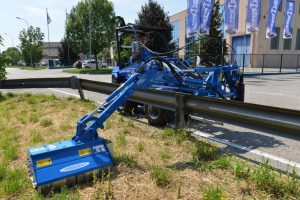 Side Boom With Flail Mower DZ2 - Multione